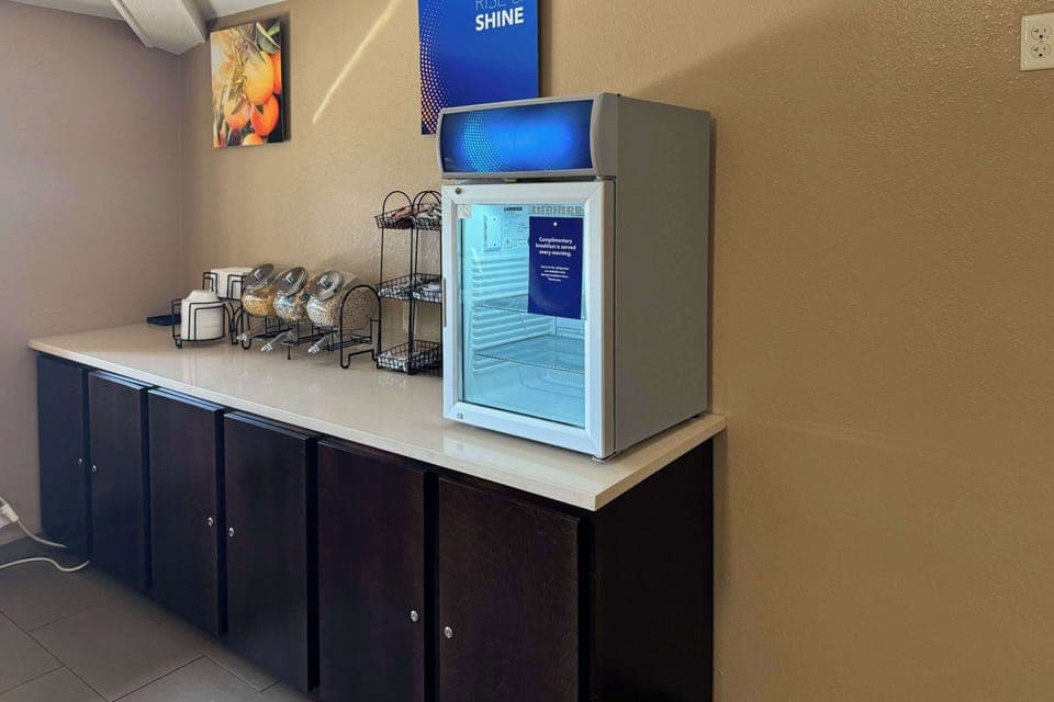 Free buffet breakfast