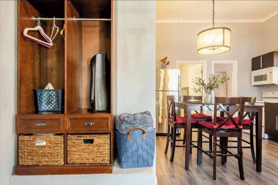 Enjoy your meals with friends and family or your coworkers while in town for a business conference.  Doubles as a workstation