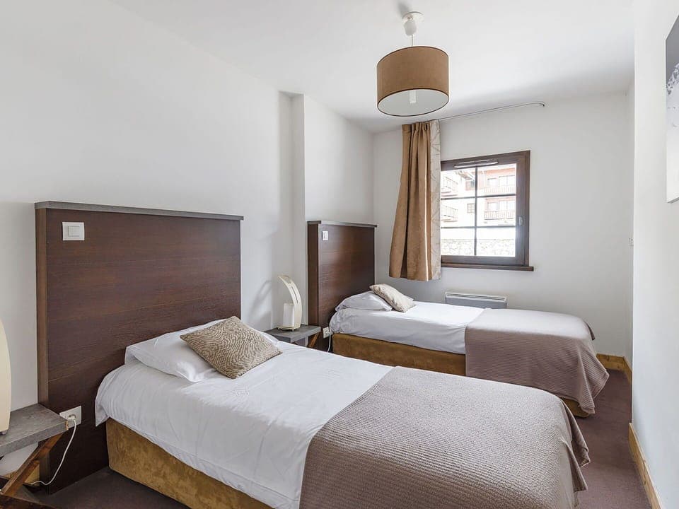 Furniture, Property, Comfort, Building, Wood, Window, Interior Design, Shade, Bed Frame