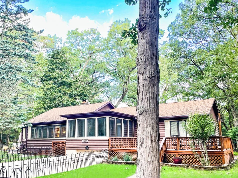 Welcome to Wade's Cabin!