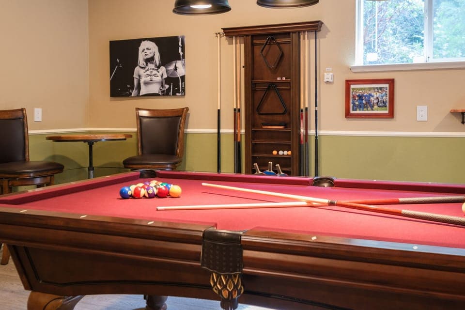 Rack ‘Em Up!!   Huge Smart Tv, Quality Equipment