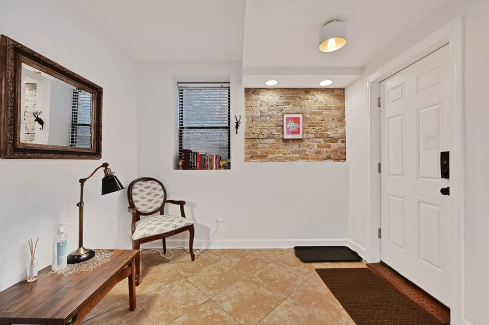 Floor, Indoors, Flooring, Furniture, Living Room