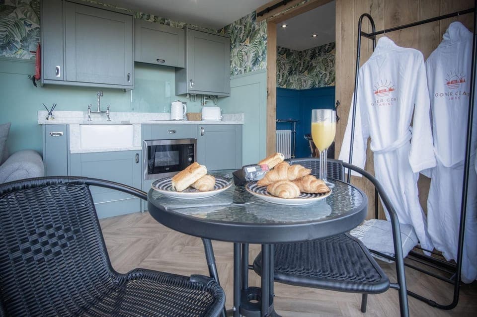 Brandy Cove - 1 Bed Cabin - Landimore (2153)