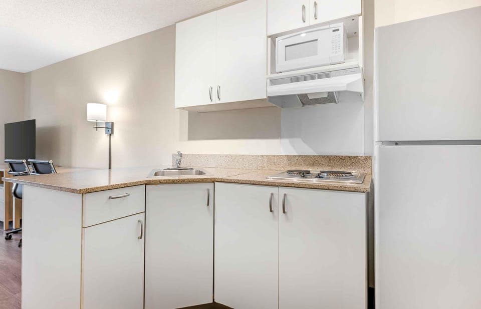Studio, 2 Queen Beds, Non Smoking | Private kitchen | Full-size fridge, microwave, stovetop, coffee/tea maker