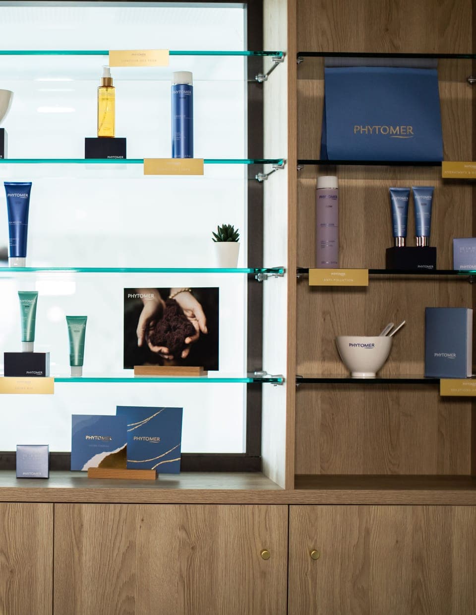 Couples treatment rooms, body treatments, body wraps, facials, massages