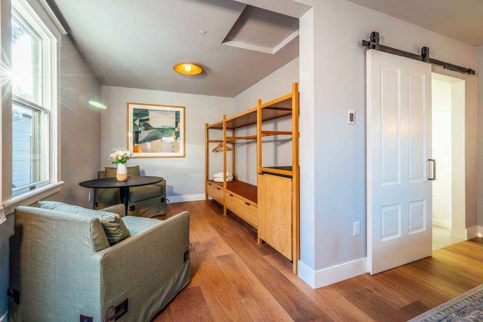 The Player | Frette Italian sheets, premium bedding, pillowtop beds