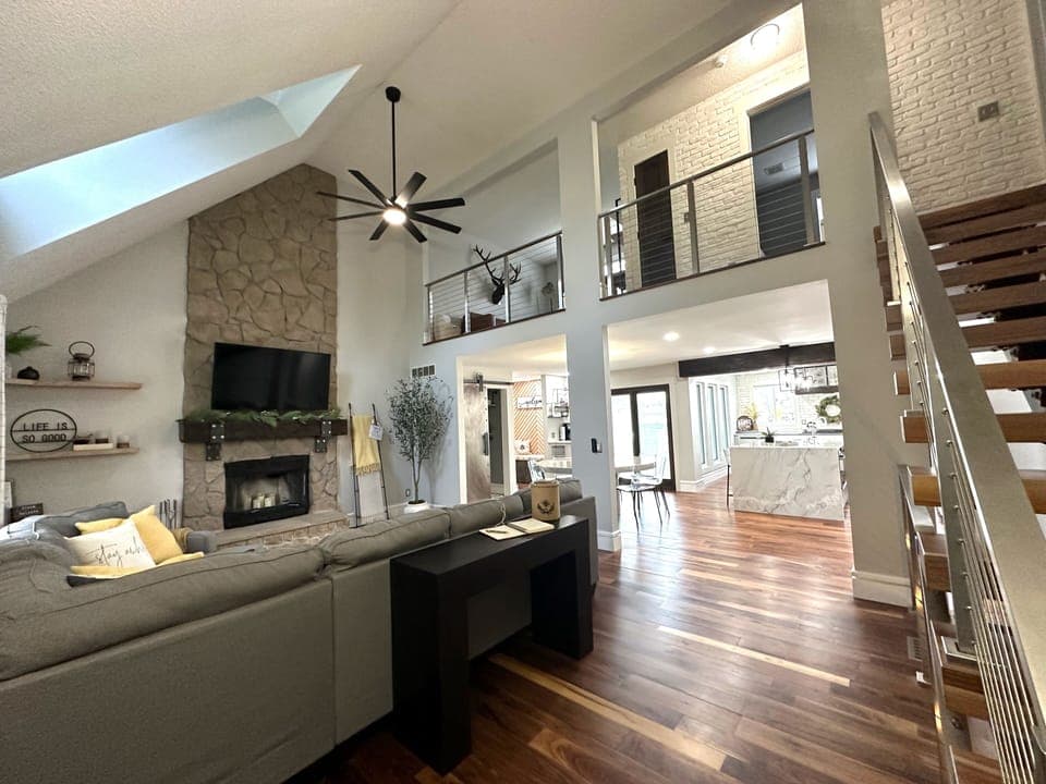 Welcome to The Cozy Bee Cottage in Mason, Ohio!