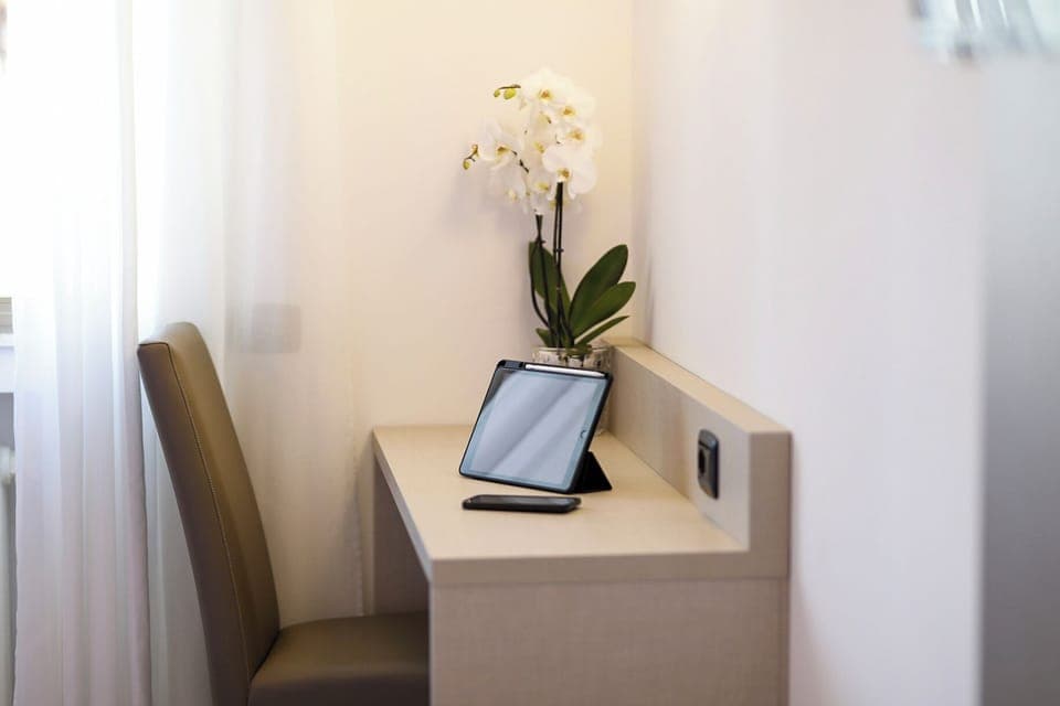 Minibar, desk, free WiFi, bed sheets