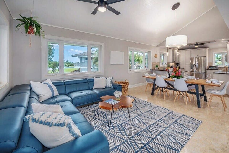 Mala Nani Hale Dining for Six  Adjacent  to Equipped Kitchen