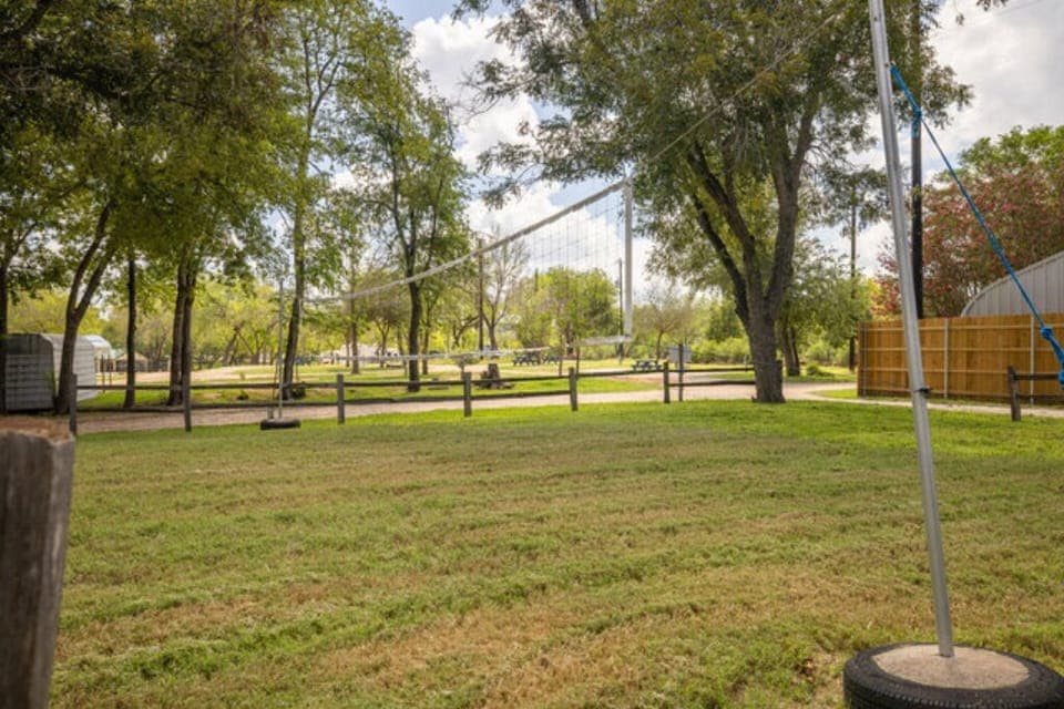 7b68466d-047f-49c6-8795-f5be08de4d85