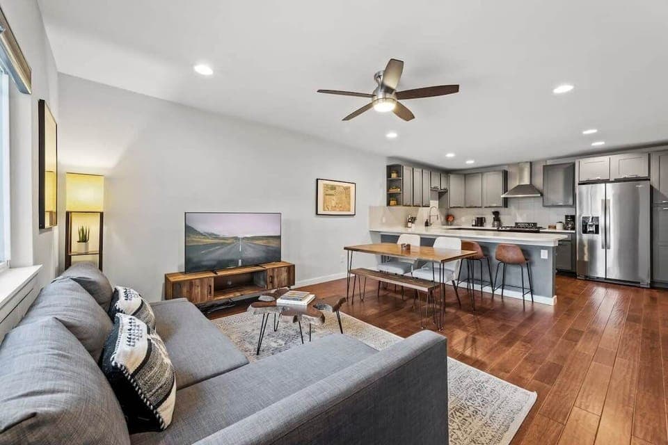 Open living, dining & kitchen space