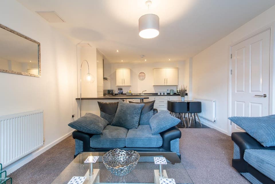 Apartment, Private Bathroom | Lounge