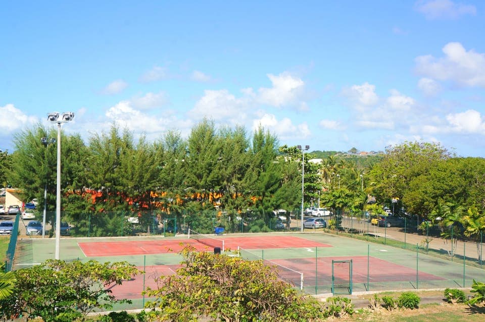 Tennis court