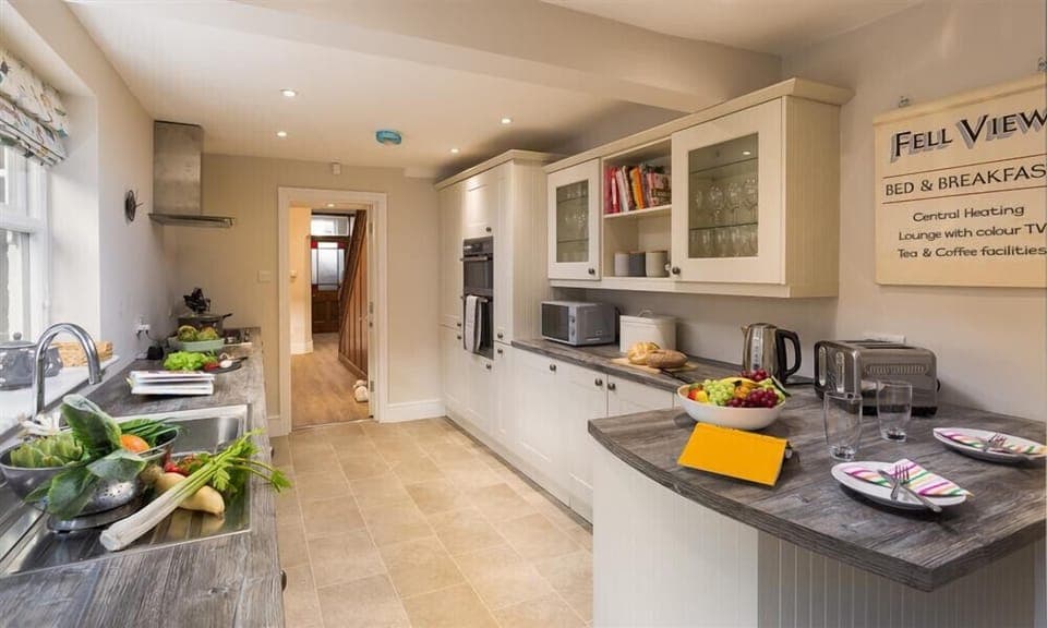 Fridge, dishwasher, cookware/dishes/utensils