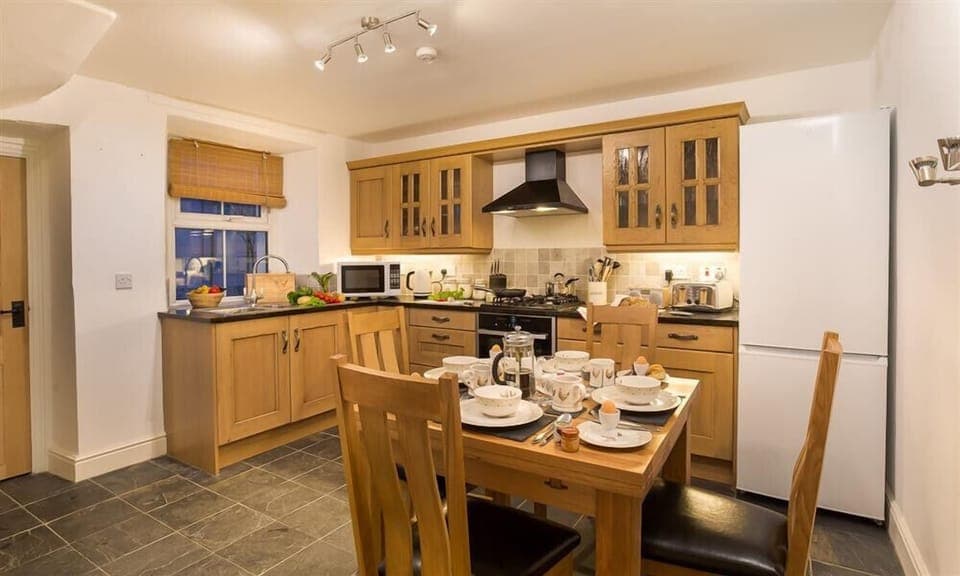 Fridge, dishwasher, electric kettle, toaster