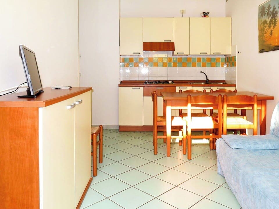 Furniture, Table, Building, Wood, Interior Design, Floor, Desk, Computer Desk, Flooring