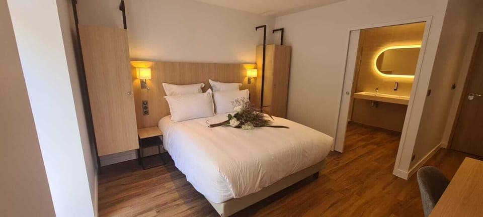 Signature Double Room | Premium bedding, pillowtop beds, desk, laptop workspace