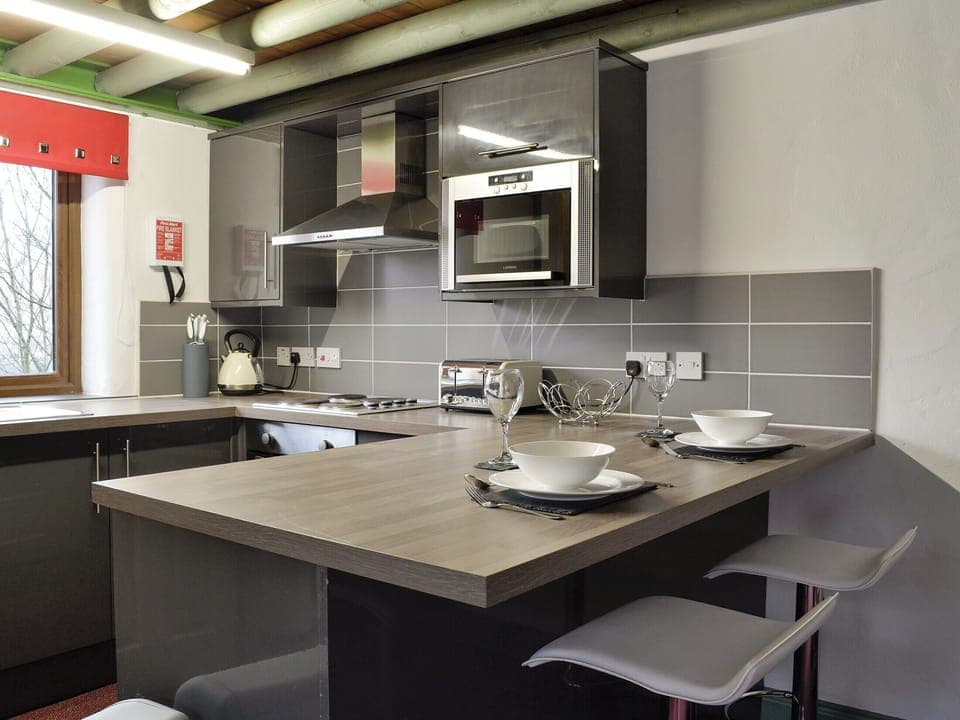 Breakfast bar dining area | Harrison&rsquo;s Lodge - Doddick Farm Cottages, Threlkeld, near Keswick
