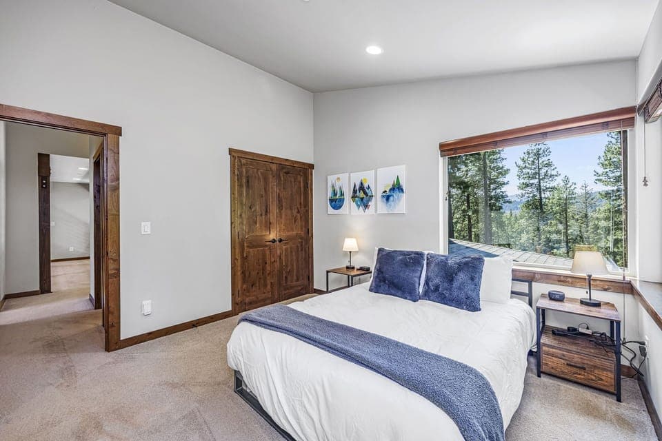 Upper Floor - Bedroom 4, Queen Size Bed + En Suite Bathroom + TV