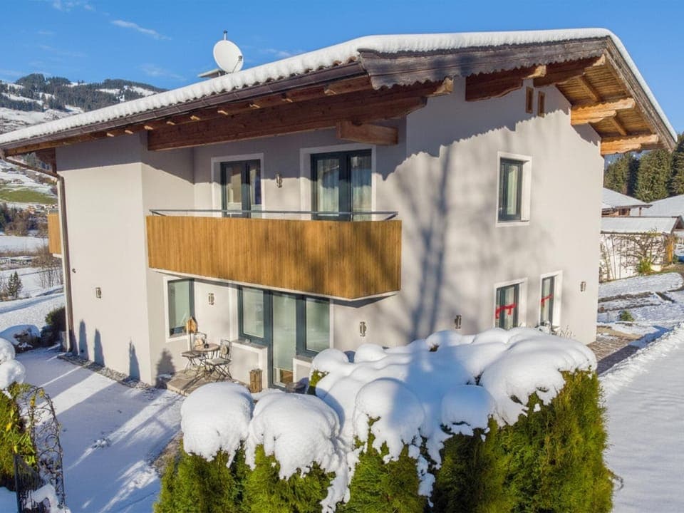 Holiday Home Exterior [winter]