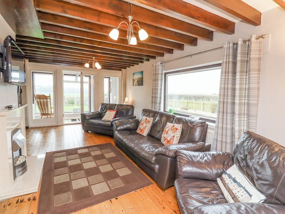 Cottage | Living area | DVD player