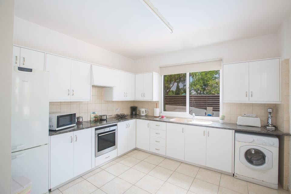 Villa, 3 Bedrooms, Private Pool, Garden View | Private kitchen