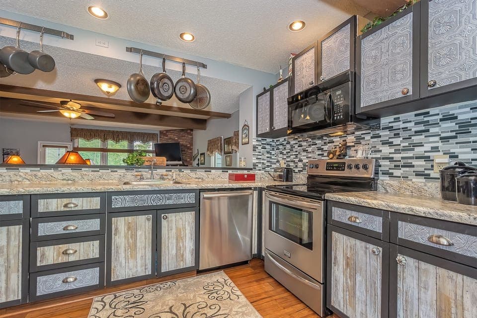Studio (3 Bedrooms) | Property amenity