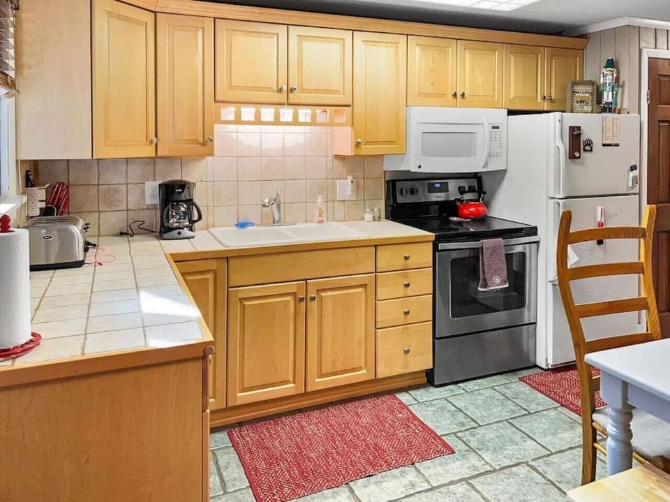 Fully equipped kitchen