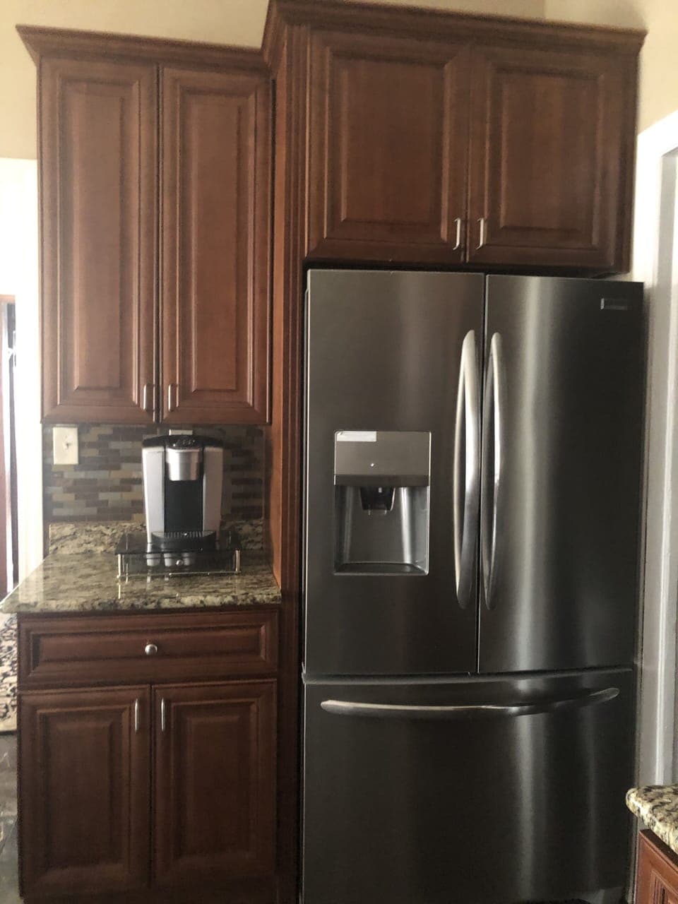 Kitchen refrigerator/freezer