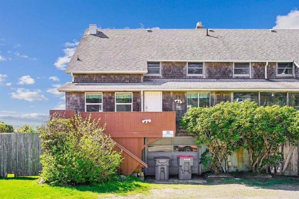 Backyard at Haystack Close South