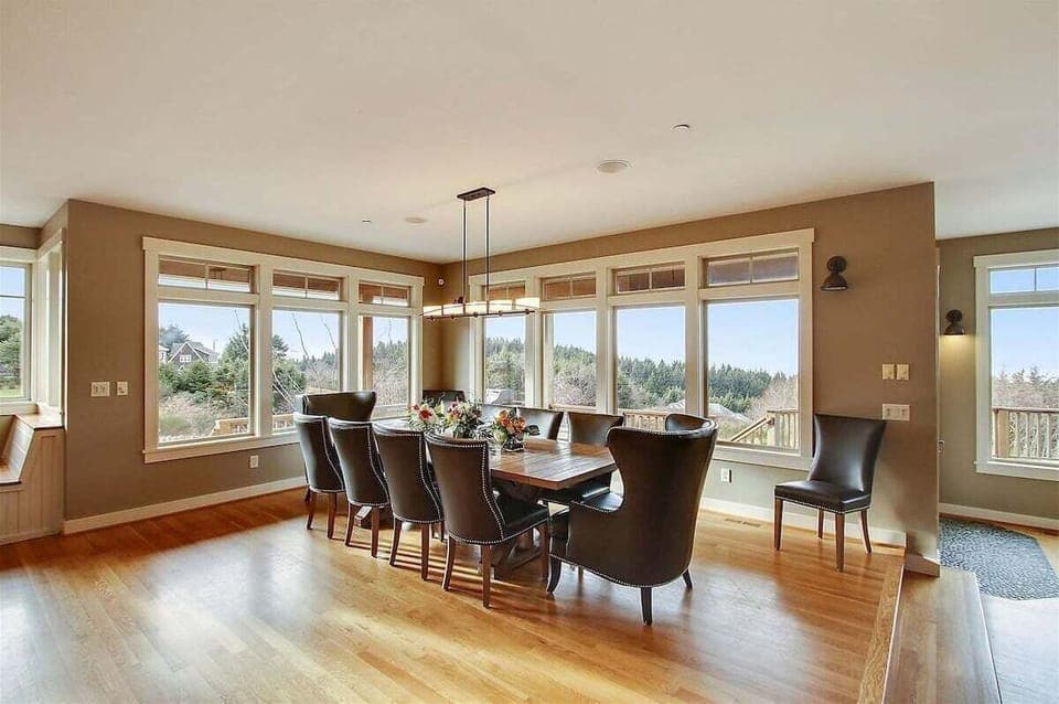 Dining Area at Seascape Retreat