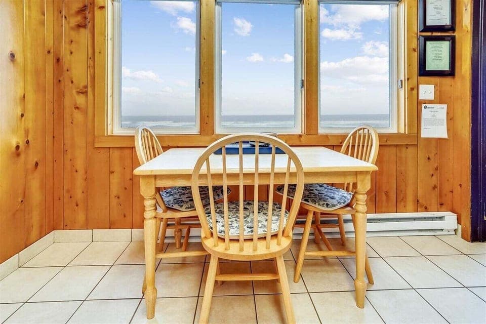 Breakfast Nook at Windjammer