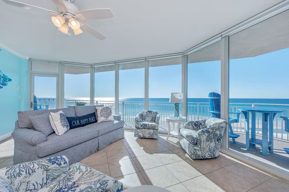 Waterscape B500 Living Room