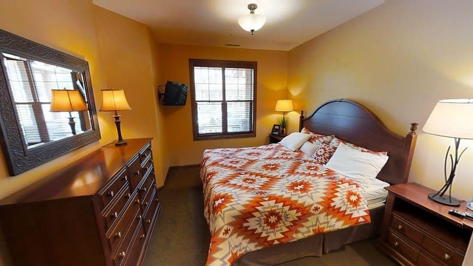 Lamp, Home Decor, Table Lamp, Bed, Furniture