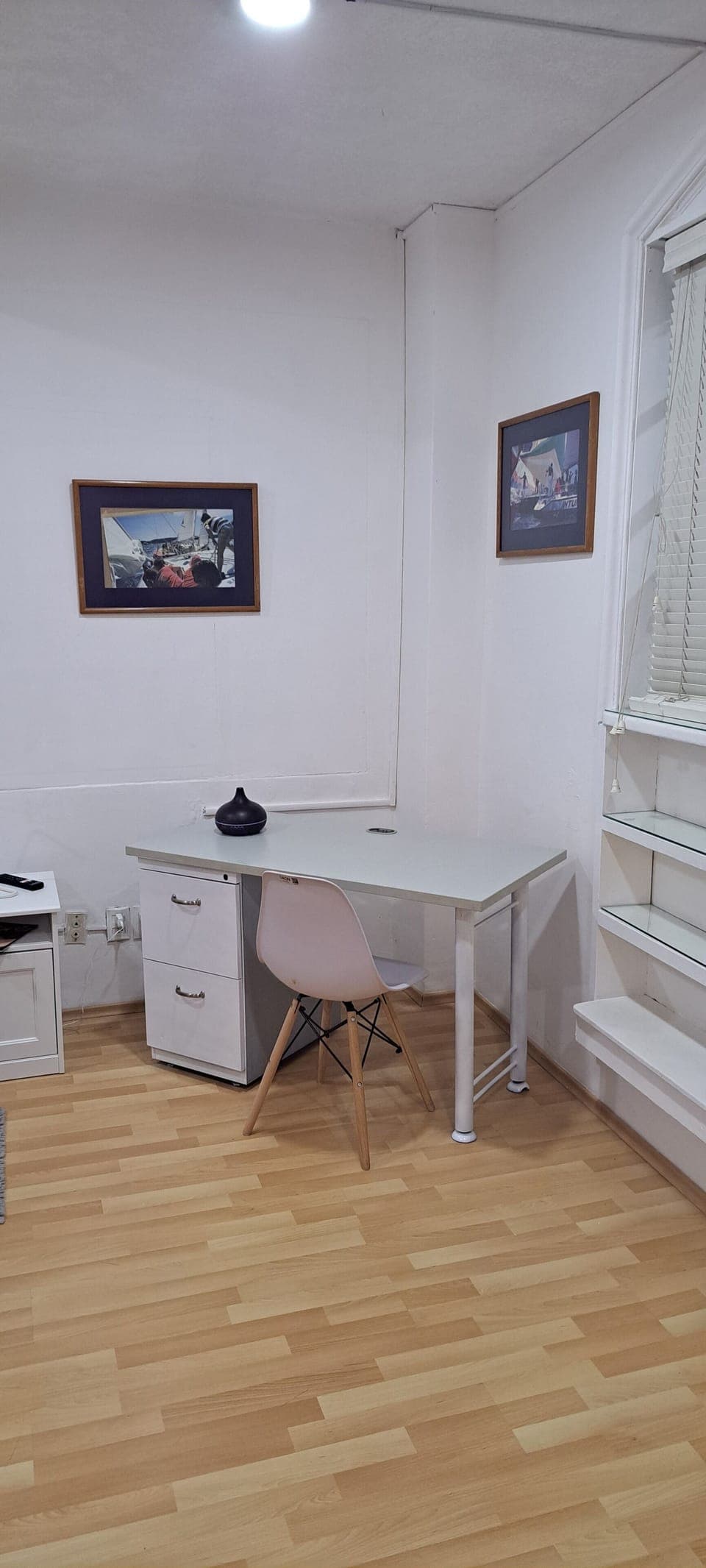 Family Room, 1 Queen Bed (Habitacion No. 4) | Individually decorated, individually furnished, desk, laptop workspace