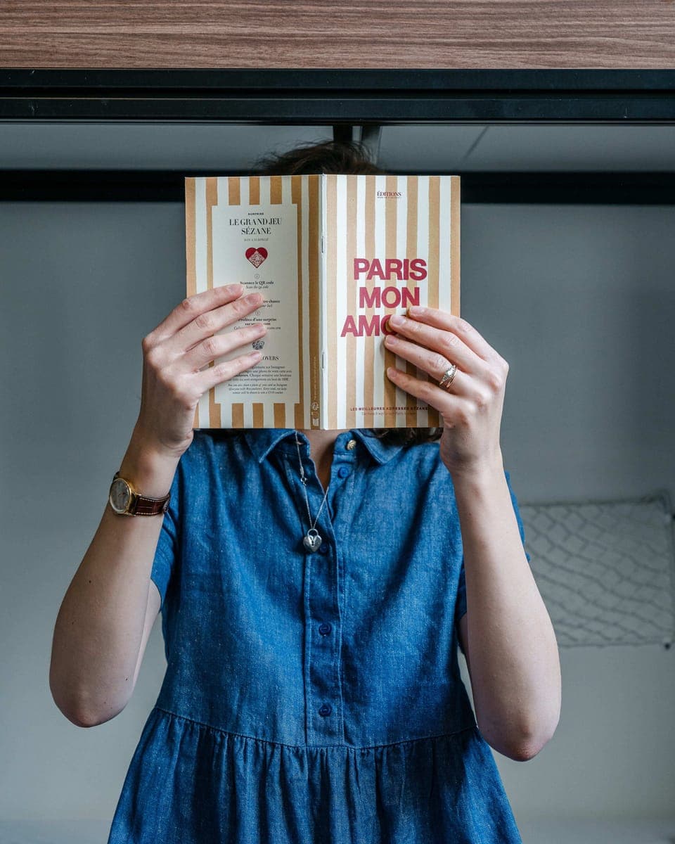 Soundproofing, free WiFi, bed sheets