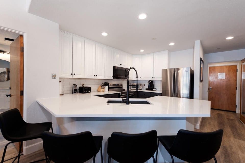 Fully Stocked Kitchen