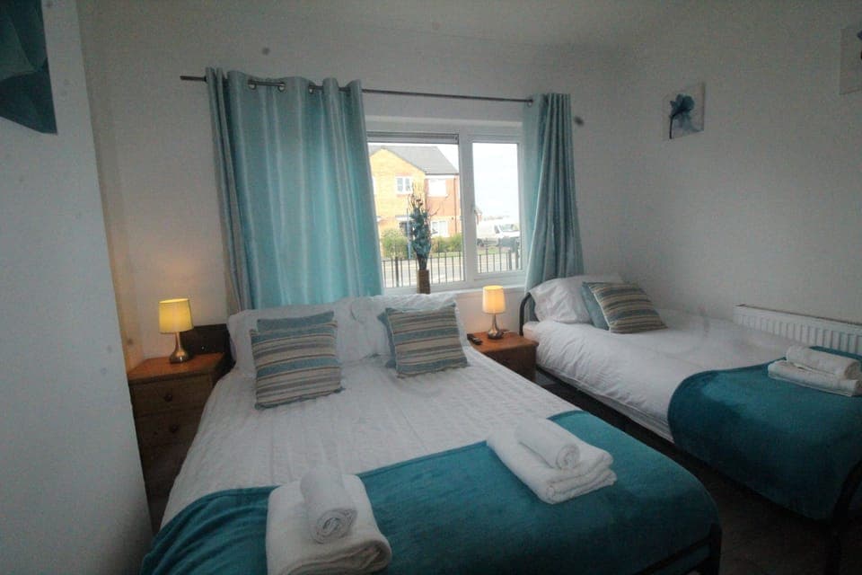 6 bedrooms, desk, free WiFi