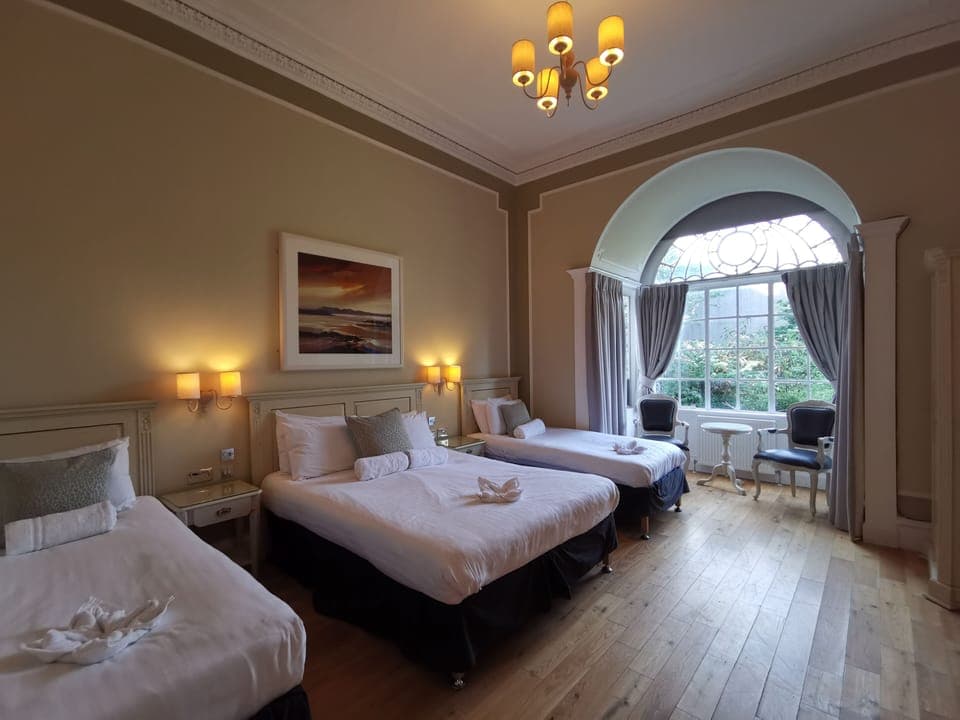 In-room safe, desk, laptop workspace, soundproofing