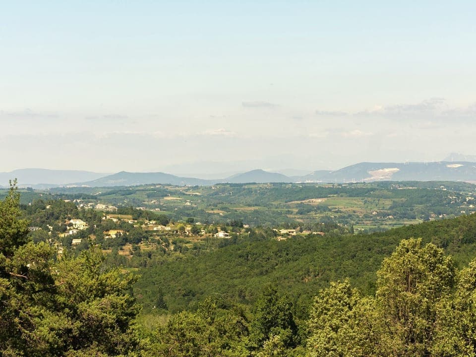 Region [summer] (>5 km)