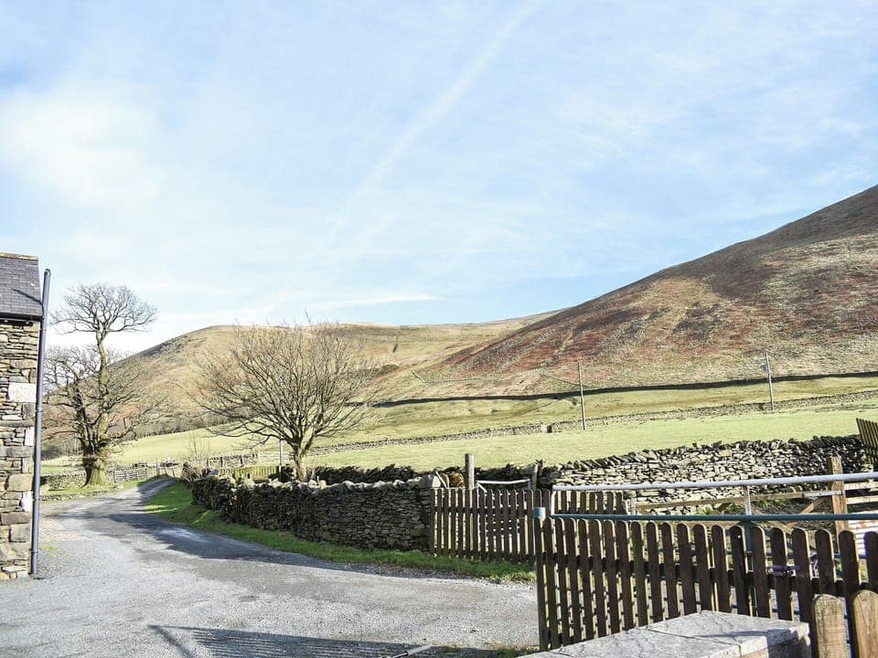 Setting | Mount Cottage, Riverbank Cottage - Brockholes Farm, Near Tebay