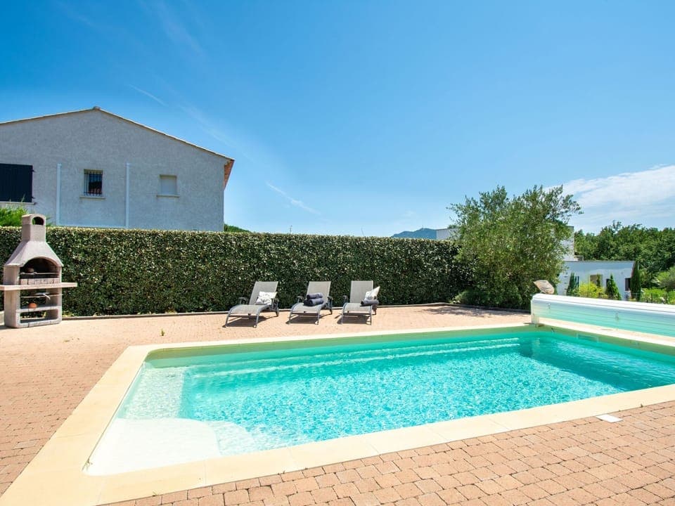 Holiday Home Swimming Pool