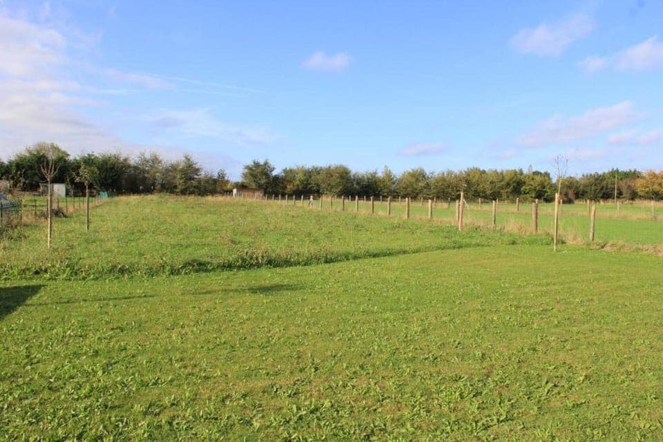 Immediate Surroundings [summer] (<1 km)