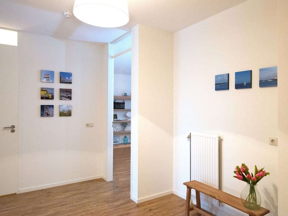 Entrance / Reception