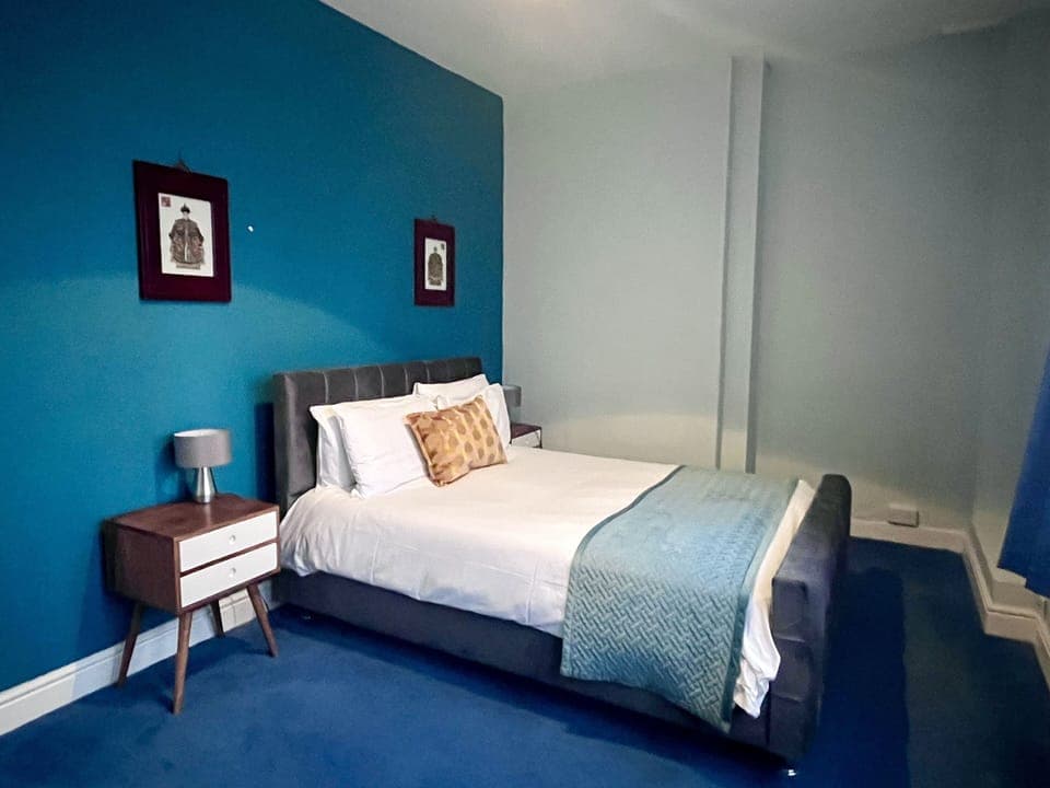 Traditional Double Room | In-room safe, individually decorated, individually furnished, desk
