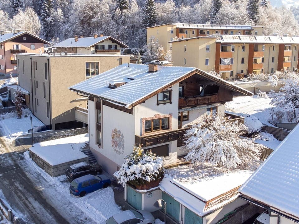 Holiday Home Exterior [winter]