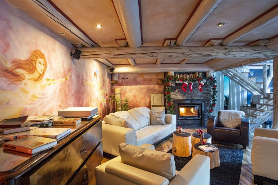 120-cm LED TV with digital channels, TV, Netflix