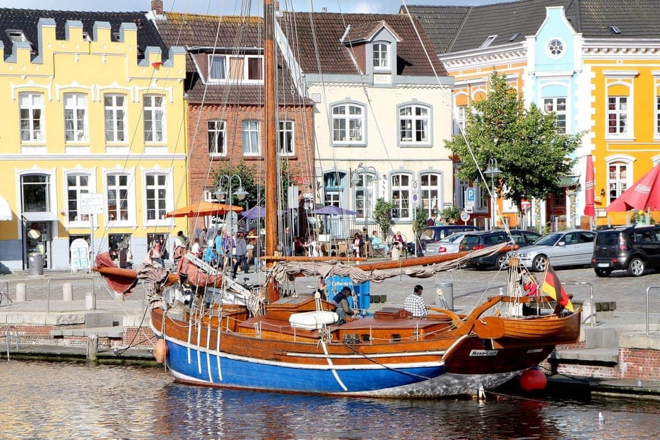 Surroundings [summer] (1-5 km)