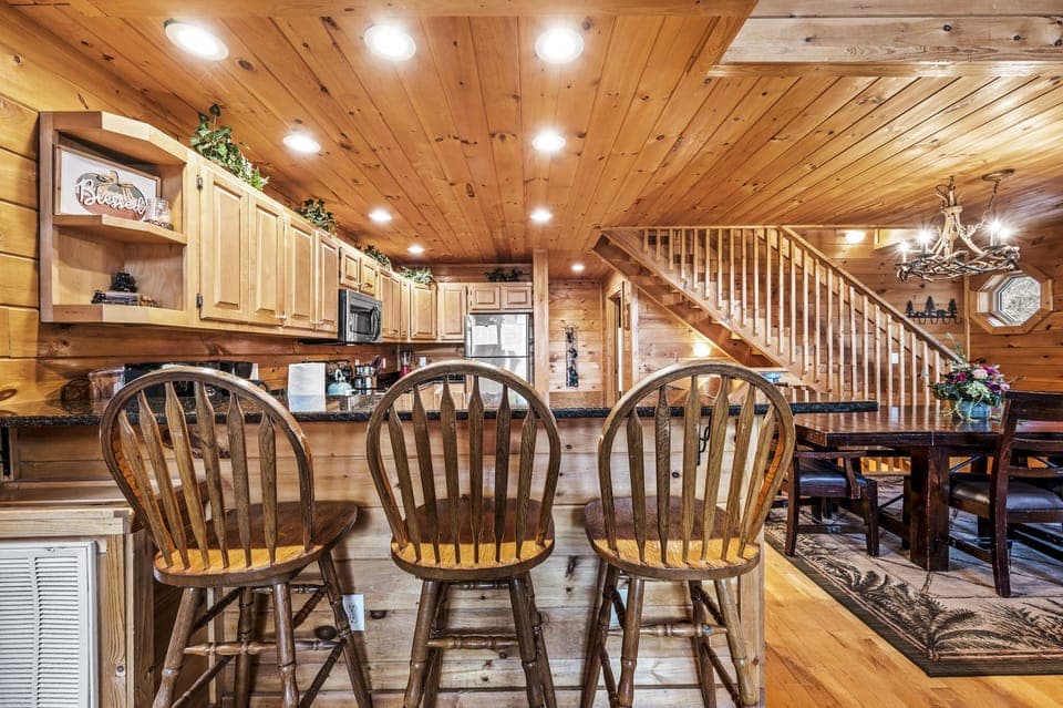 Kitchen Main Level