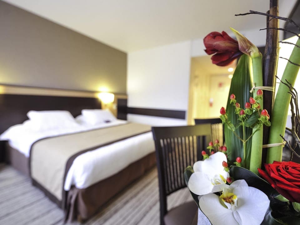 Standard Double Room, 1 Double Bed | In-room safe, desk, blackout drapes, soundproofing